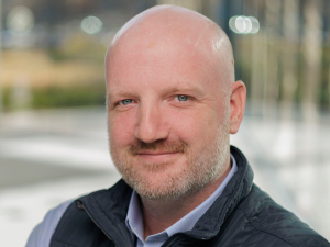 658315b5c73362b42a2c1404_headshot-chris-brackennn