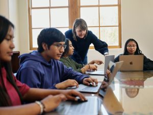 Apple Enhances Global Education Support