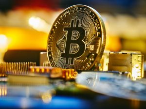 Revolut Partners with Lightspark